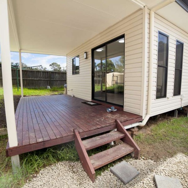 Tahmoor House Court Granny Flat Deck Exterior 2 Tahmoor House Court Granny Flat Front 2